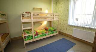 Гостиница Сибирский Хостел Новосибирск Кровать в общем 8-местном номере-2