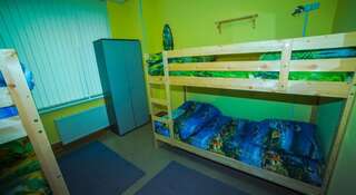 Гостиница Сибирский Хостел Новосибирск Кровать в общем четырехместном номере для мужчин и женщин-2