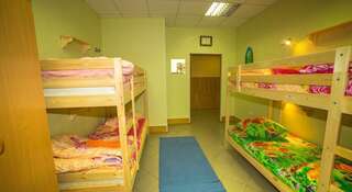 Гостиница Сибирский Хостел Новосибирск Кровать в общем 8-местном номере для женщин-4